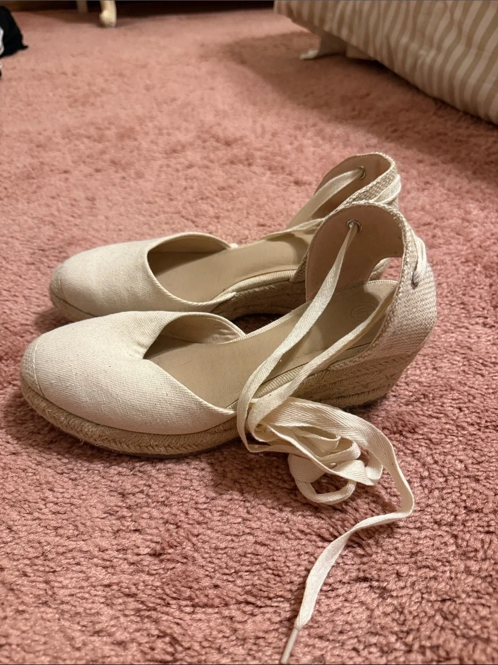 Urban Outfitters Cream Canvas Espadrille Tie Flats
